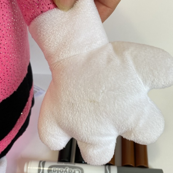 CRAYOLA PLUSH CRAYON WITH CRAYOLA MARKERS - Picture 10 of 17